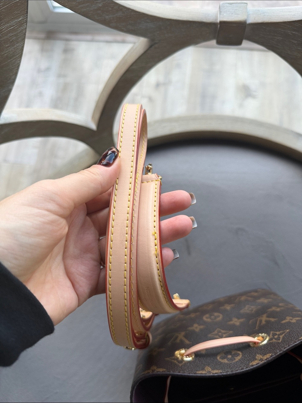 Louis Vuitton - Picture 4 of 4